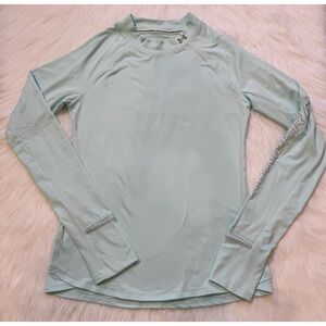 NWOT Under Armour Cold Weather Running Long Sleeve 💗